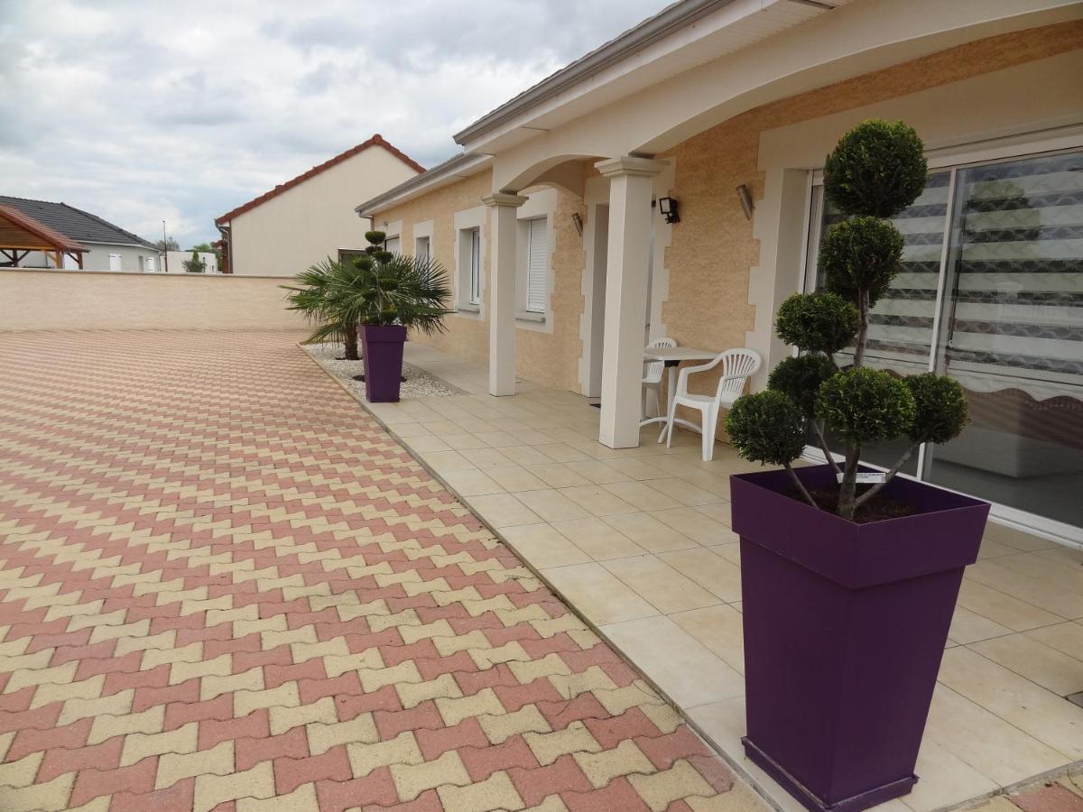 La Roseraie Residence Pres De Vichy Charmeil Dış mekan fotoğraf